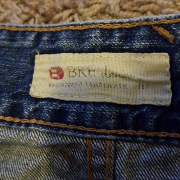 Buckle skirt - Picture 4 of 5